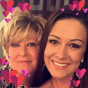 Meet your Posher, Lorinda